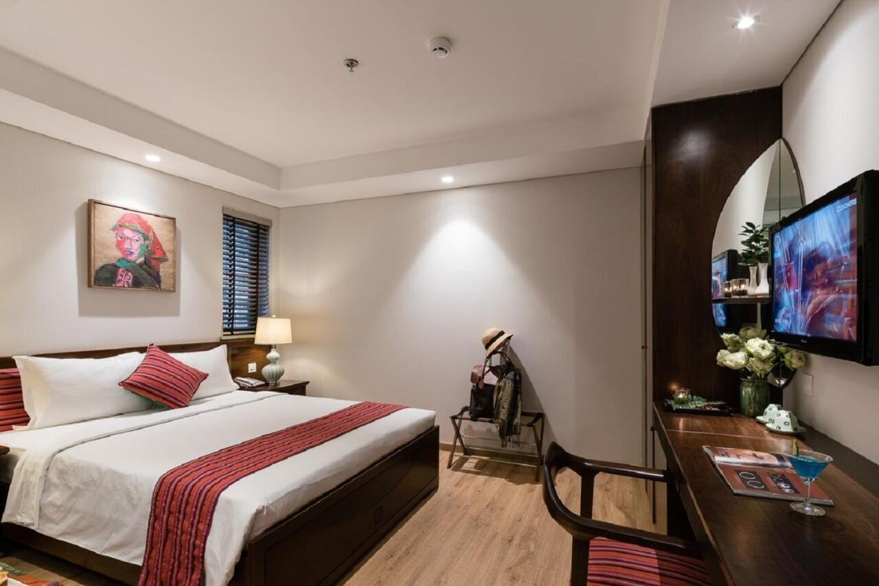 Au Legend Hotel